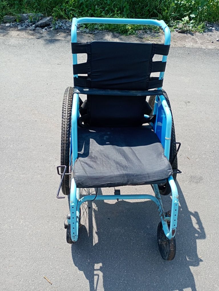 Инвалидное кресло