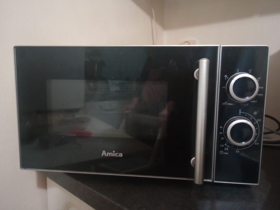 Mikrofalówka Amica AMGF20M1GS
