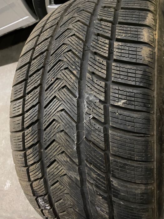 Шини зима 275/40/19 пара 2 шт