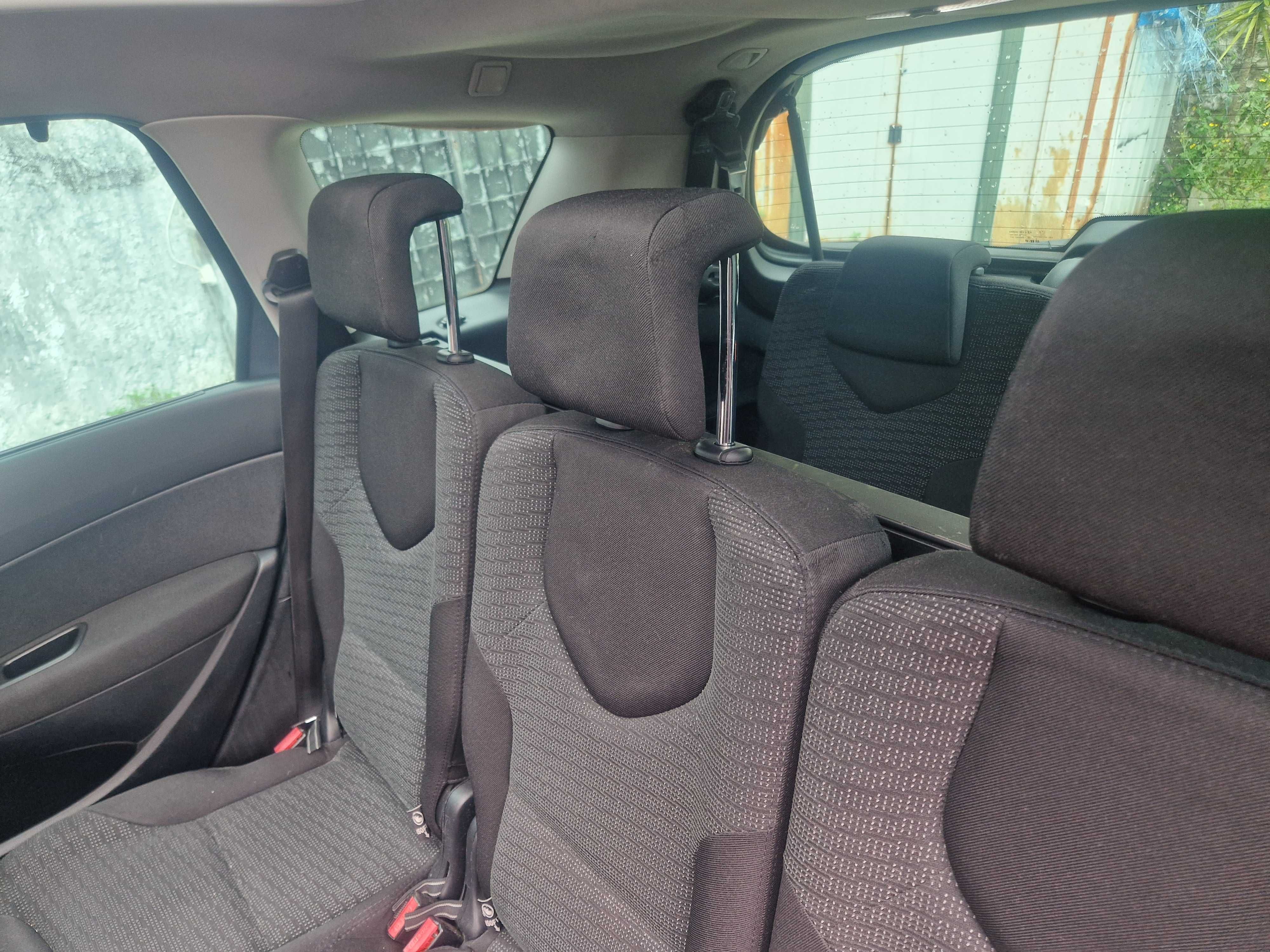 Peugeot 308 sw 1.6 hdi m6 executive 7 lug