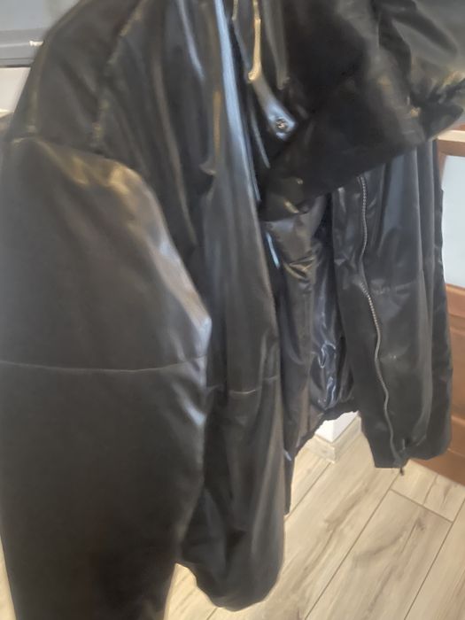 Kurtka czarna krótka