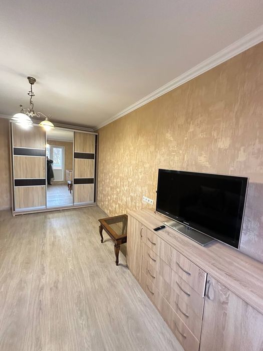 Здам однокімнатну квартиру по Грушевського