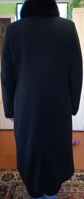 Пальто розміру 52