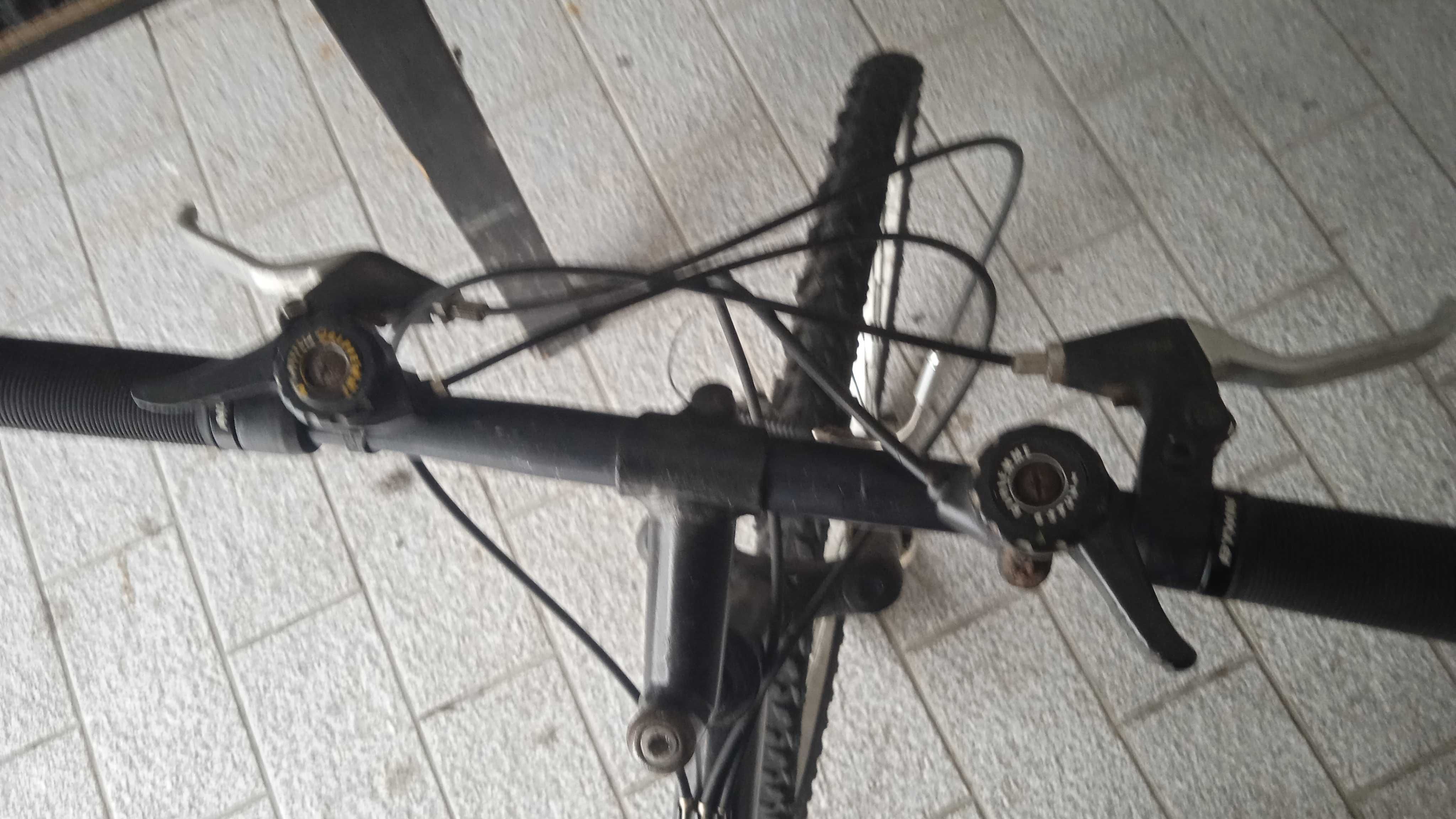 Bicicleta usada de passeio