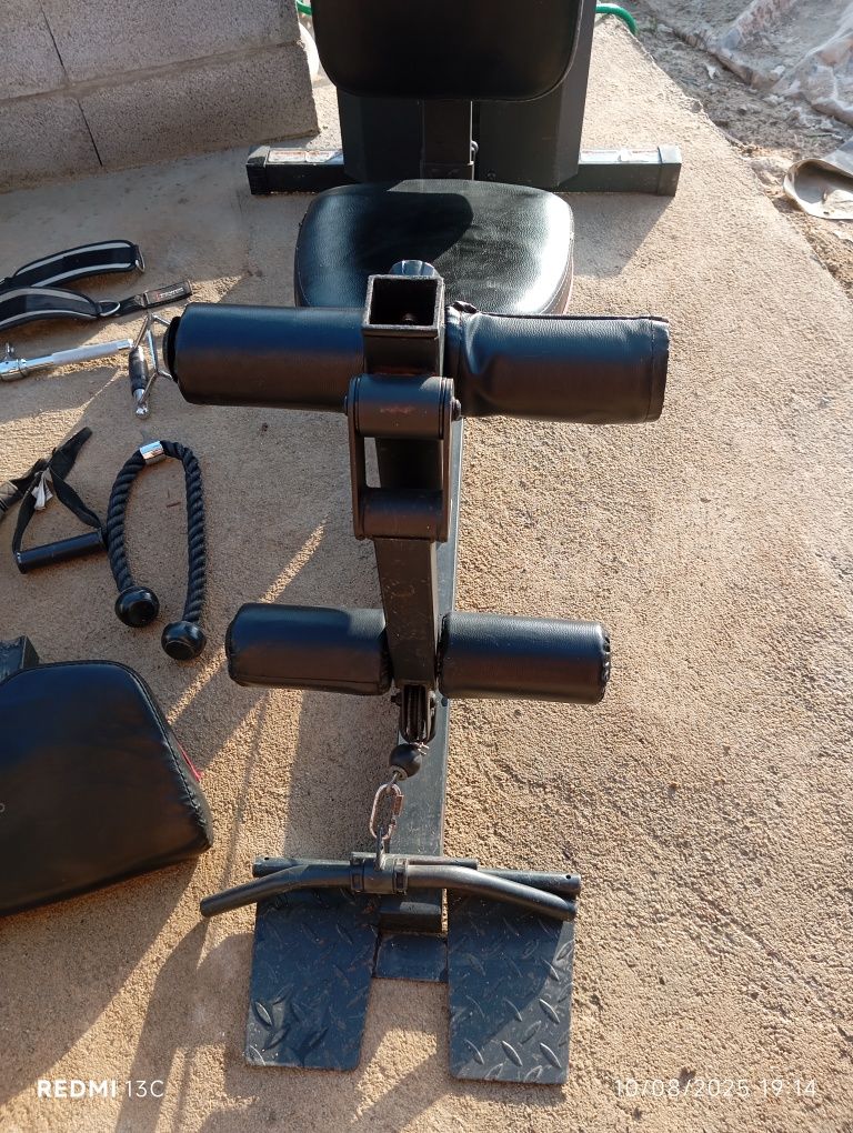 Máquina musculação adidas