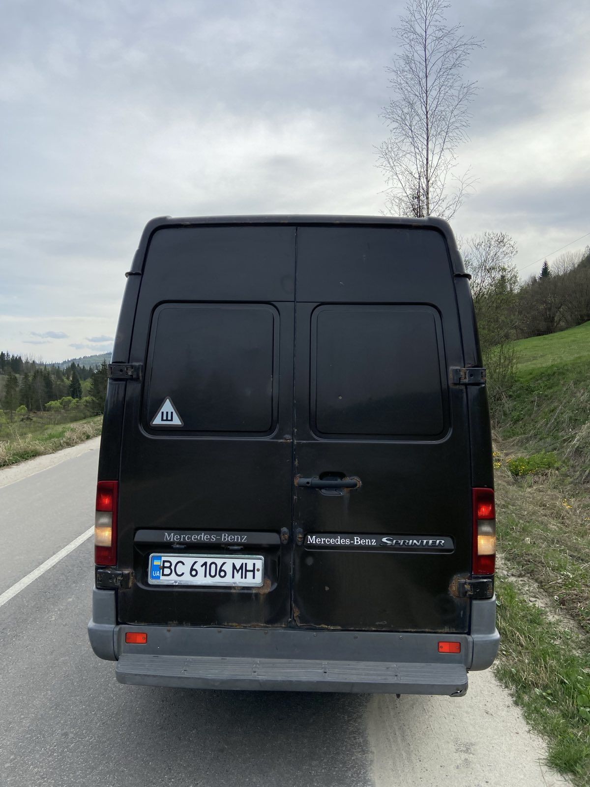 Продам Mercedes Sprinter 211 2005 рік, 2,2м, 6200$, пасажир 8+1..