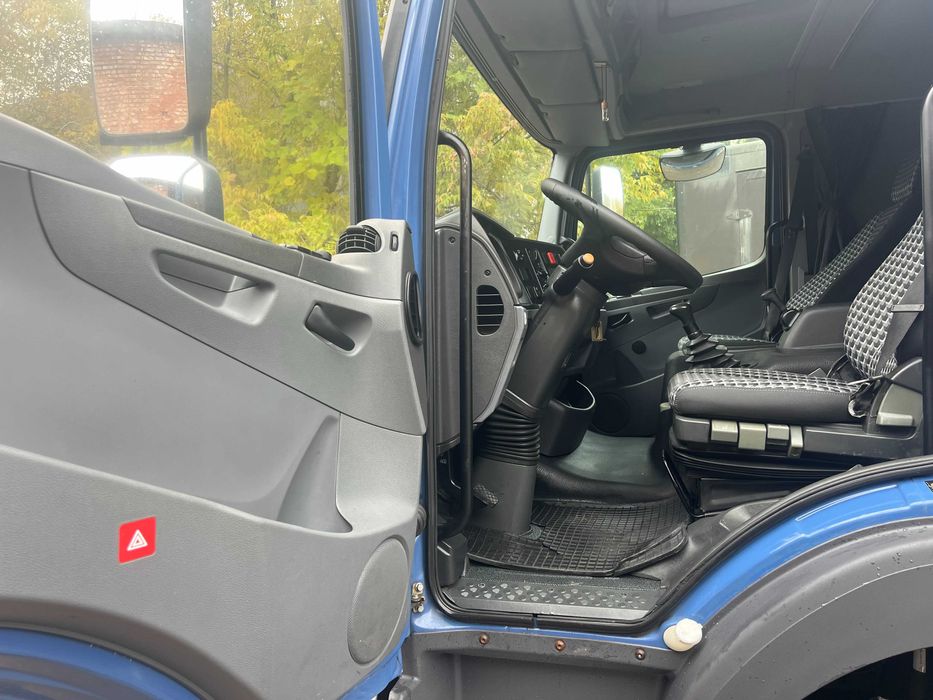 Mercedes Atego 1517  , тент