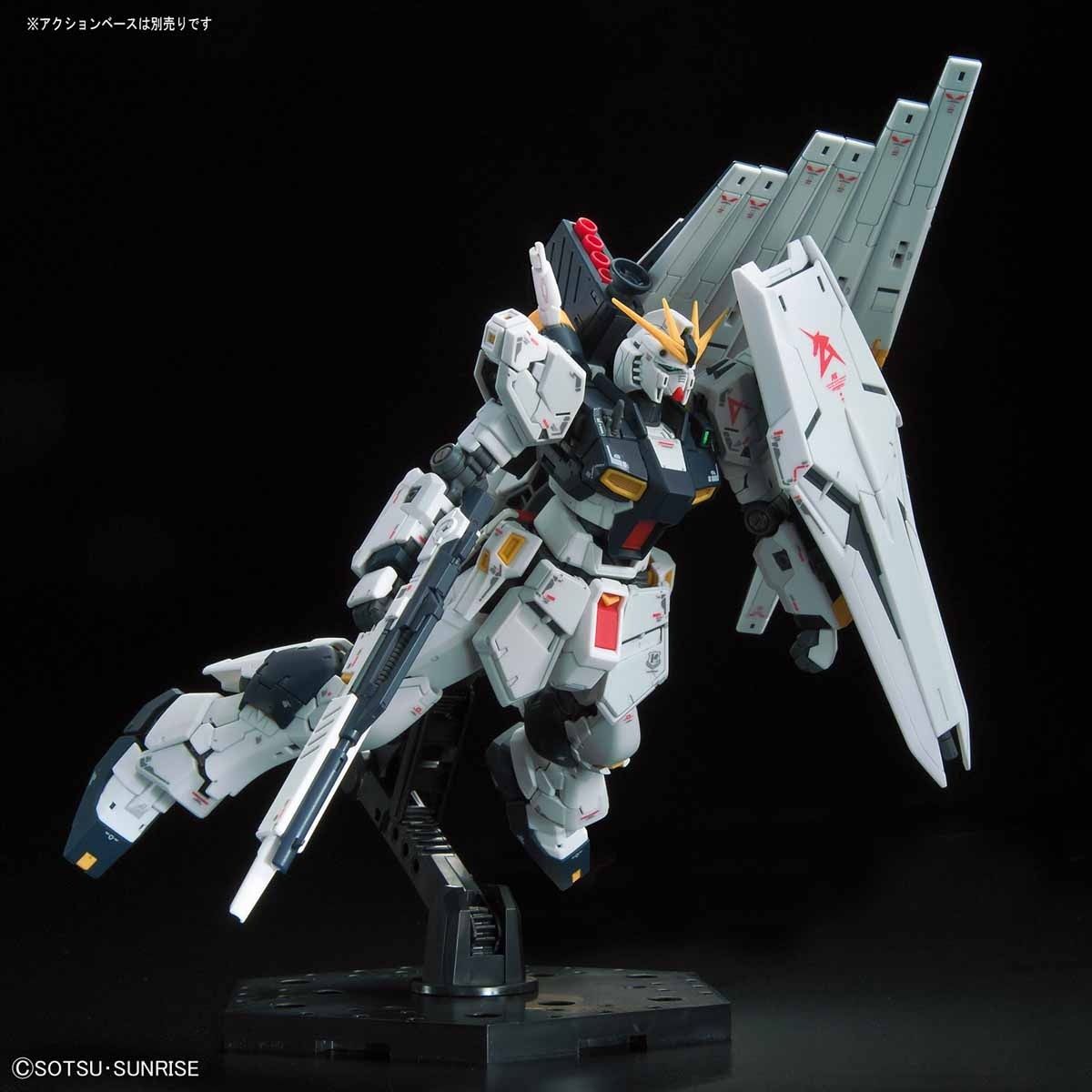 Сборная модель аниме робот Bandai Nu Gundam RG 1:144