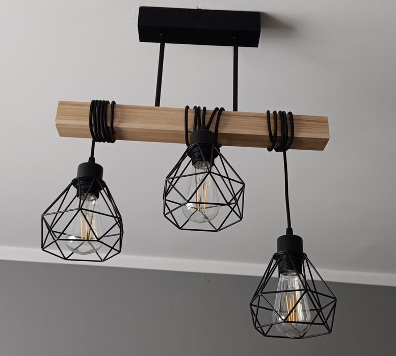 Lampa sufitowa wisząca, drewniana belka