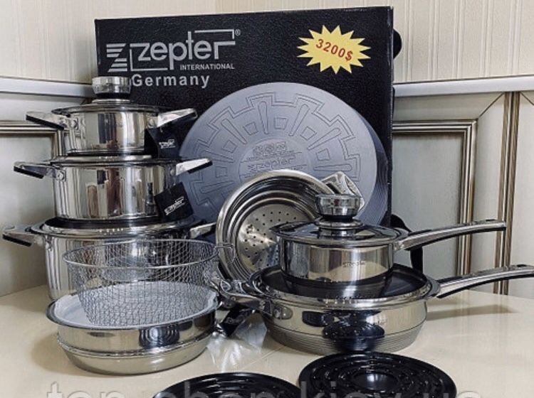 набір посуду 17 предметів новий