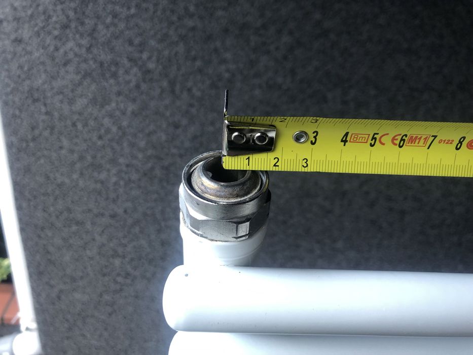 Nowy Grzejnik łazienkowy z kompletem zaworów