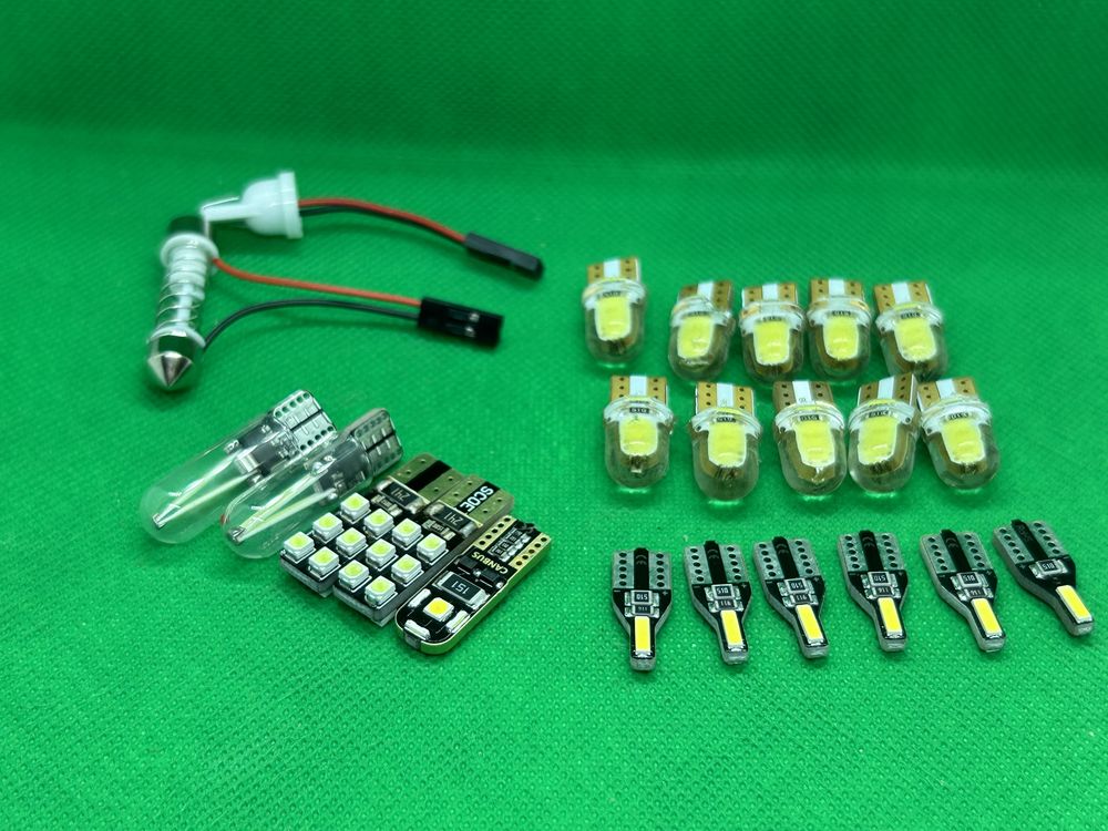 Светодиодная led лампа  P21W T20 7473 W21W T15 W16W 15SMD