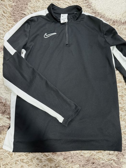 Кофтинка найк хороша якість