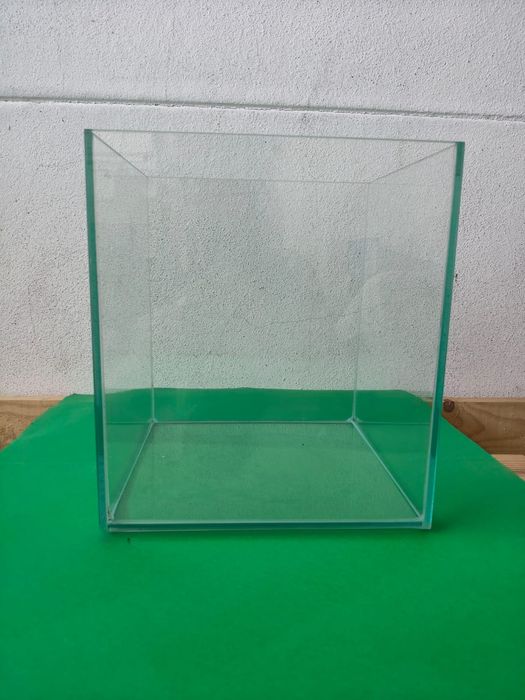 Aquário cubos 28/25/25