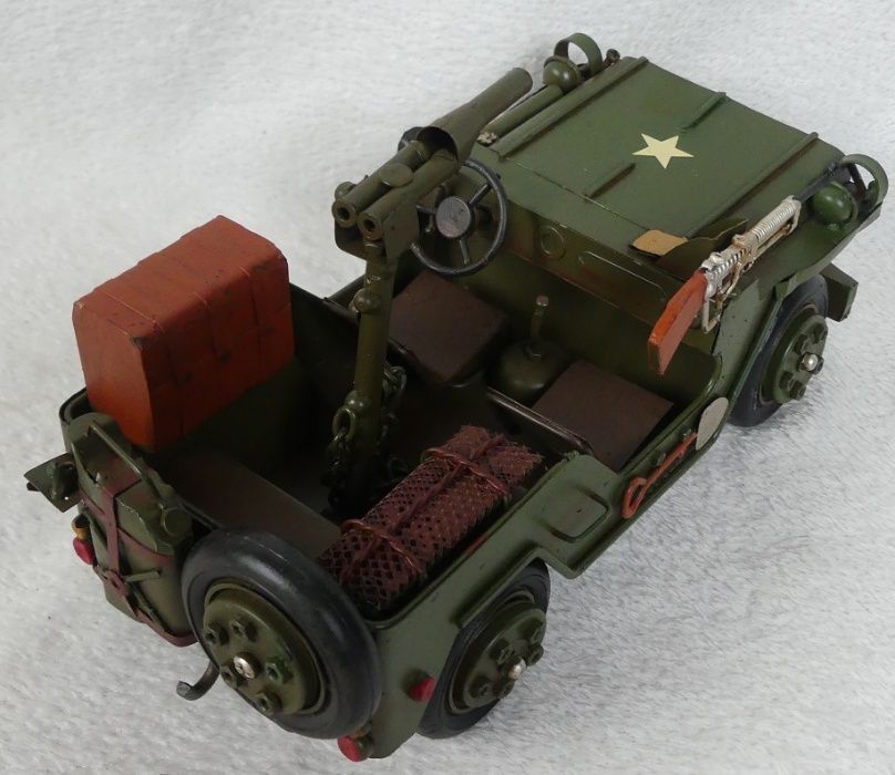 Metalowy WOJSKOWY JEEP model pojazd AUTO 26 cm