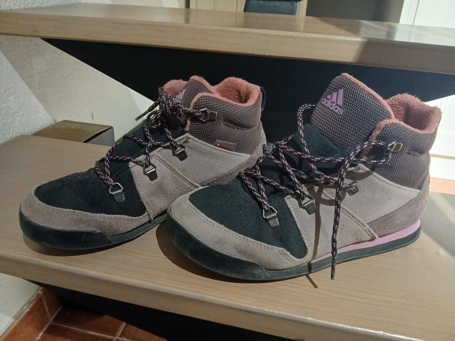 Botas Adidas/ Sapatilhas All Star tamanho 38-37.5