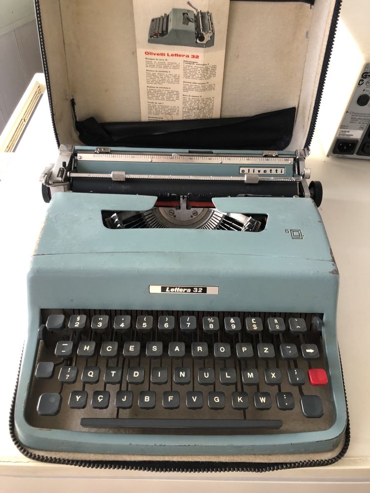 Olivetti Lettera 32