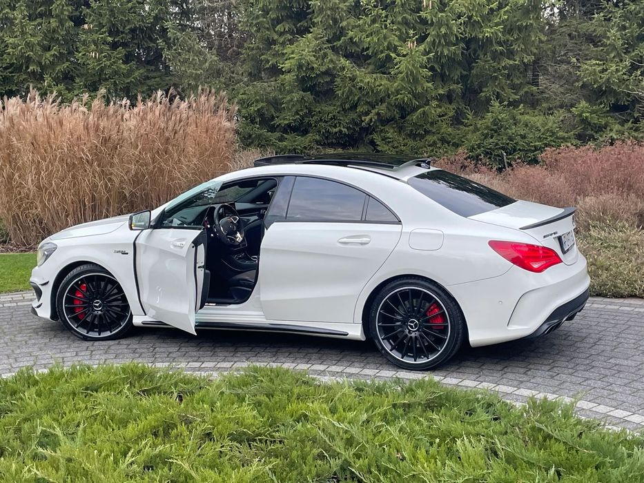 Mercedes-Benz CLA CLA 45 AMG, wersja PERFORMANCE, tryb RACE, launch control