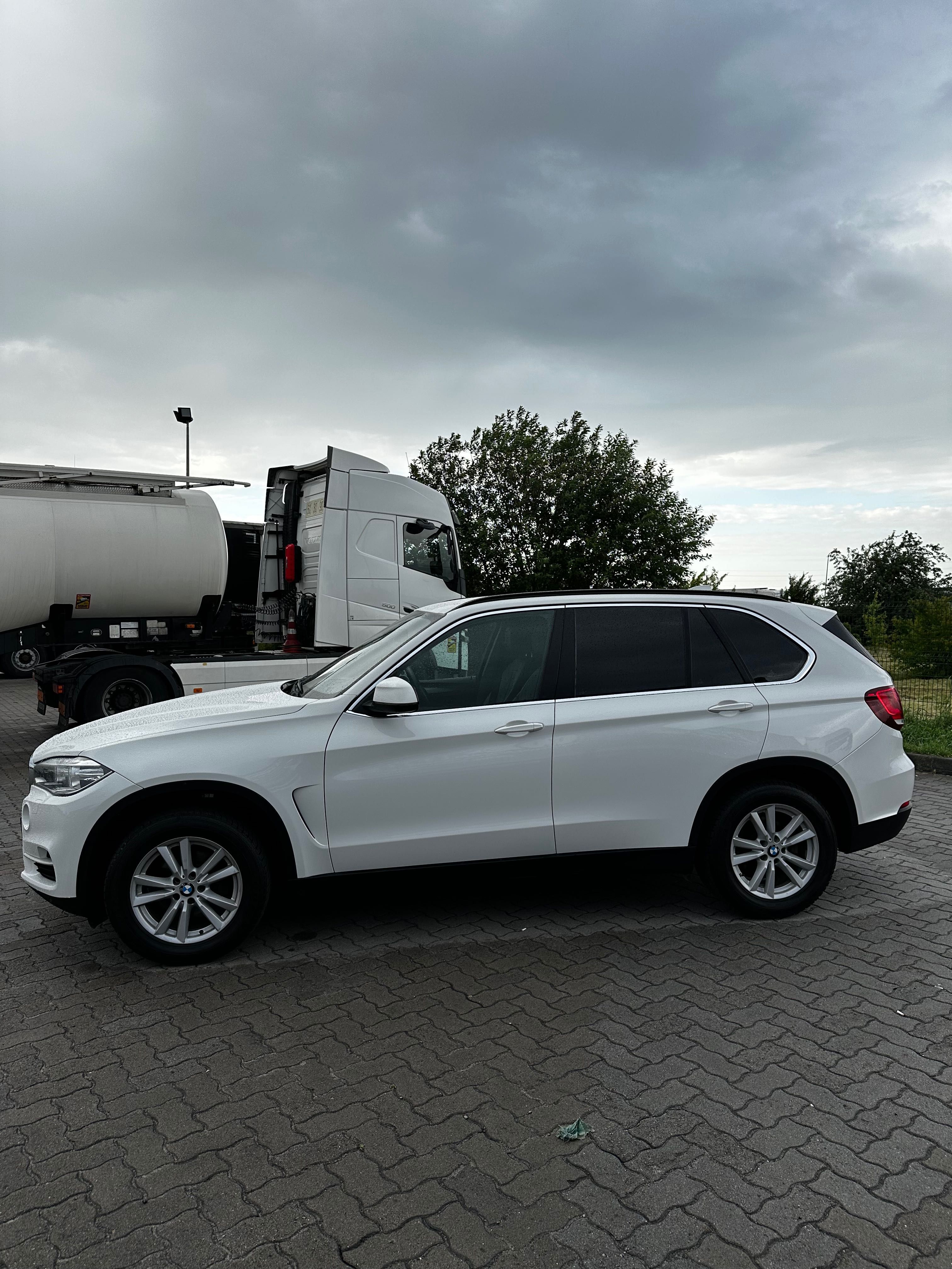 BMW x5 f15 xDrive 4x4 7 місна