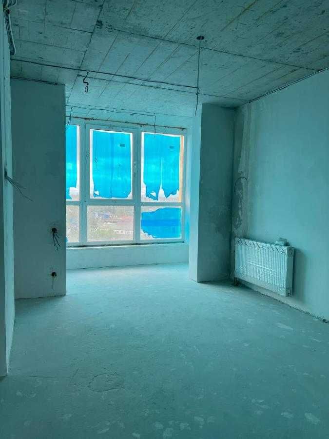 Продам 3 кімнатну квартиру з частковим ремонтом