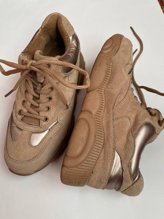 Жіночі утеплені кросівки, 36 р.