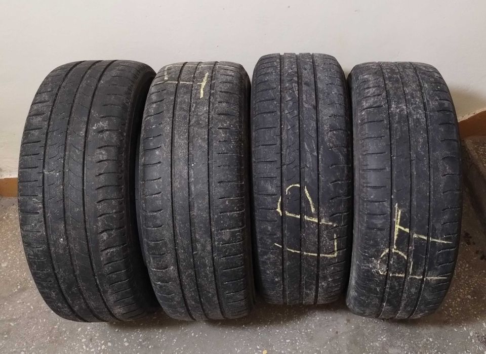 Opony letnie Michelin Energy Saver 215/60 R 16. Cena za komplet.