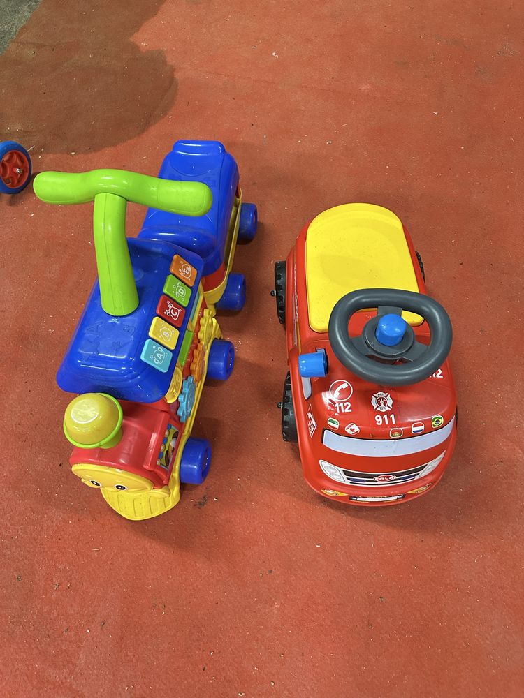 2 brinquedos de bebe