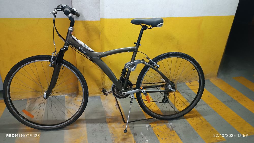 Bicicleta B’Twin Seven – 21 mudanças Shimano, suspensão total, tam. M