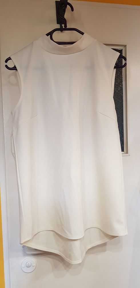 Elegancka bluzka ze stójką