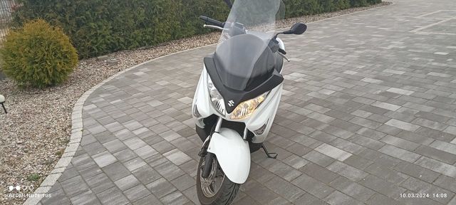 Suzuki Burgman 125