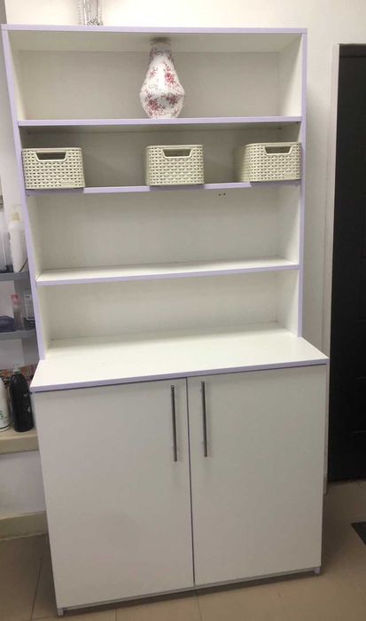 Лабораторія для перукаря, шафа , обладнення