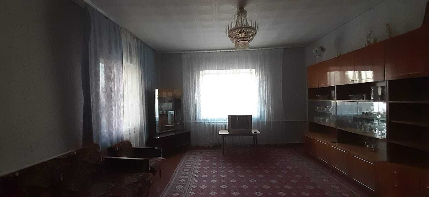Продам будинок в Фастові.