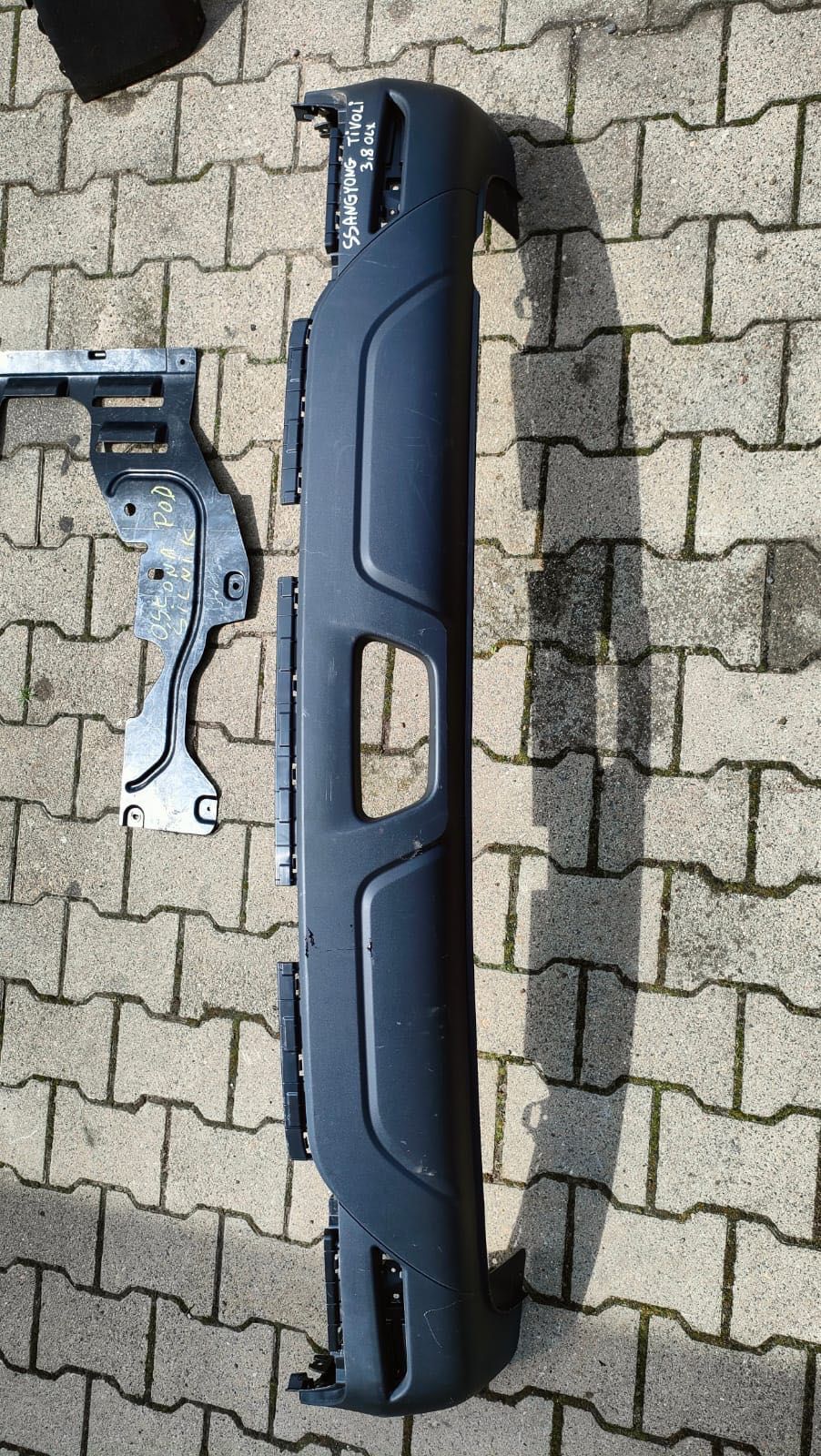 Zderzak osłona na halogen tył Ssangyong Tivoli