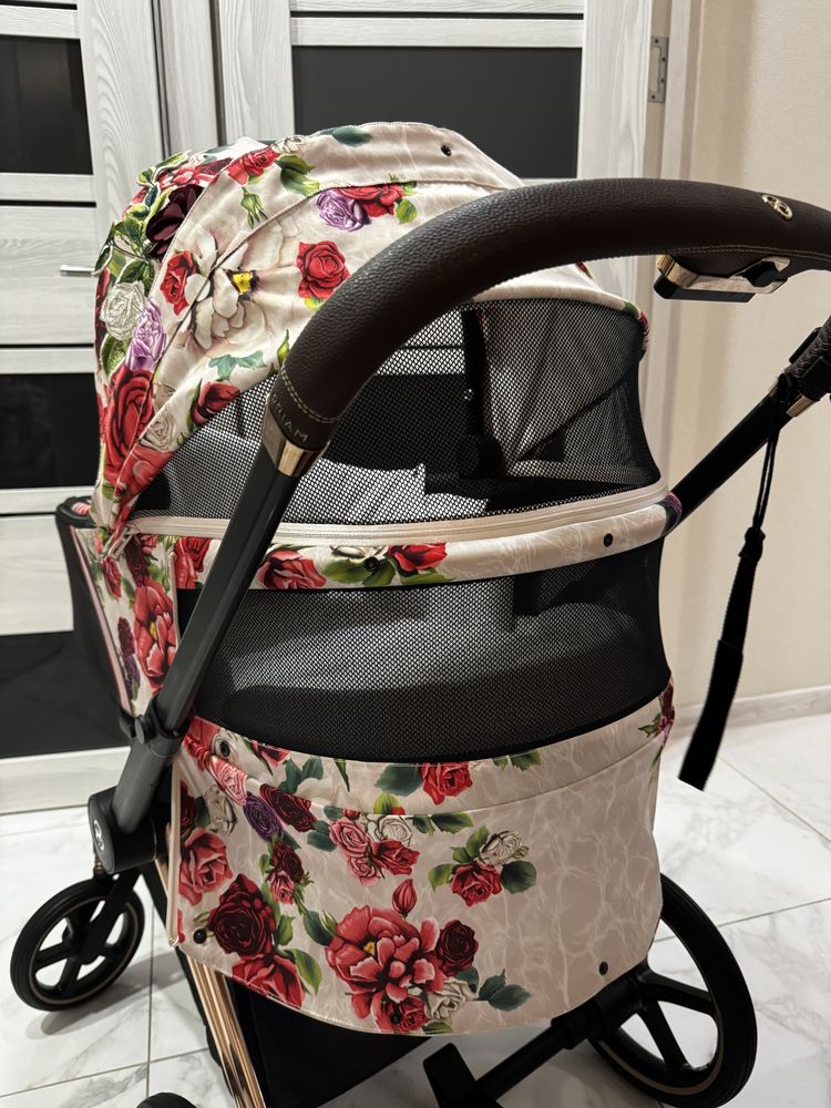 Cybex Priam Lux Spring Blossom