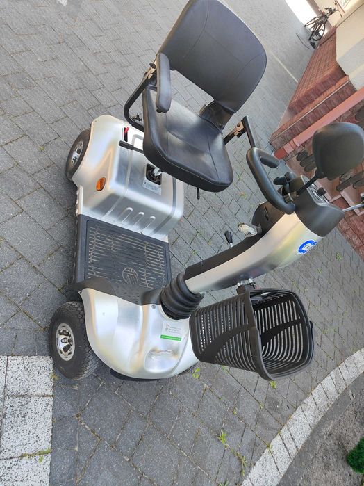 Wózek inwalidzki Eris skuter pojazd elektryczny