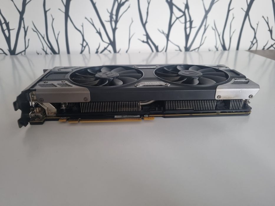 EVGA GeForce GTX 1080 FTW2 GAMING 8GB GDDR5X RGB - komplet z pudełkiem