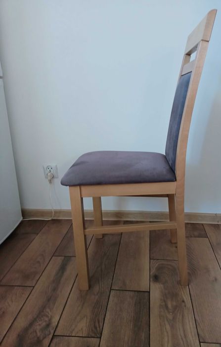 Krzesła do jadalni , drewniane
