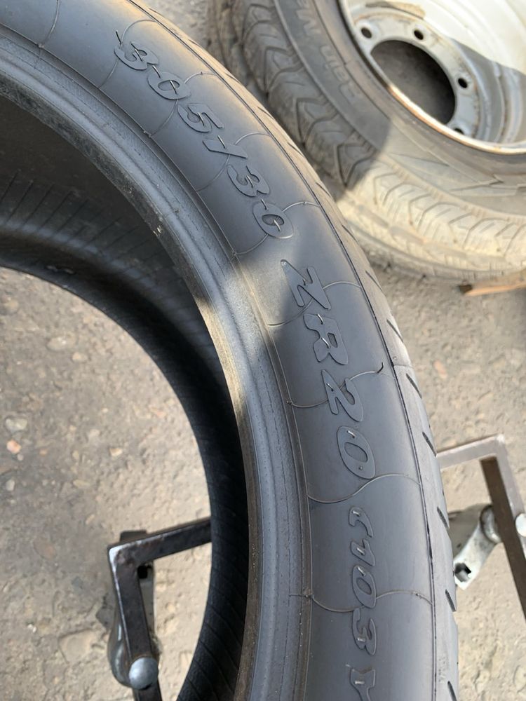 Шини 305/30 ZR20 Pirelli  літо 2022 рік 7 мм
