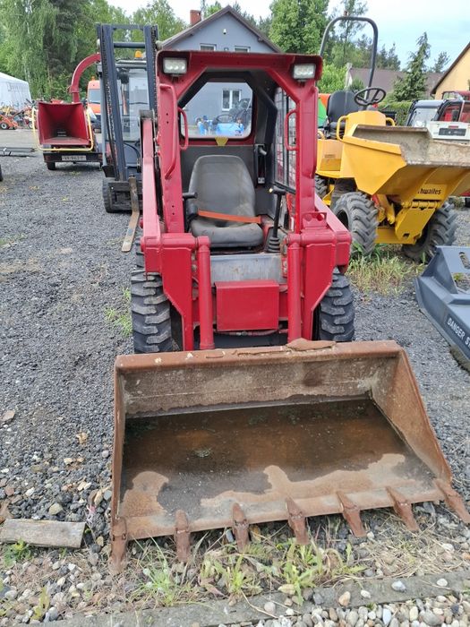 gehl  4840  bobcat s 100