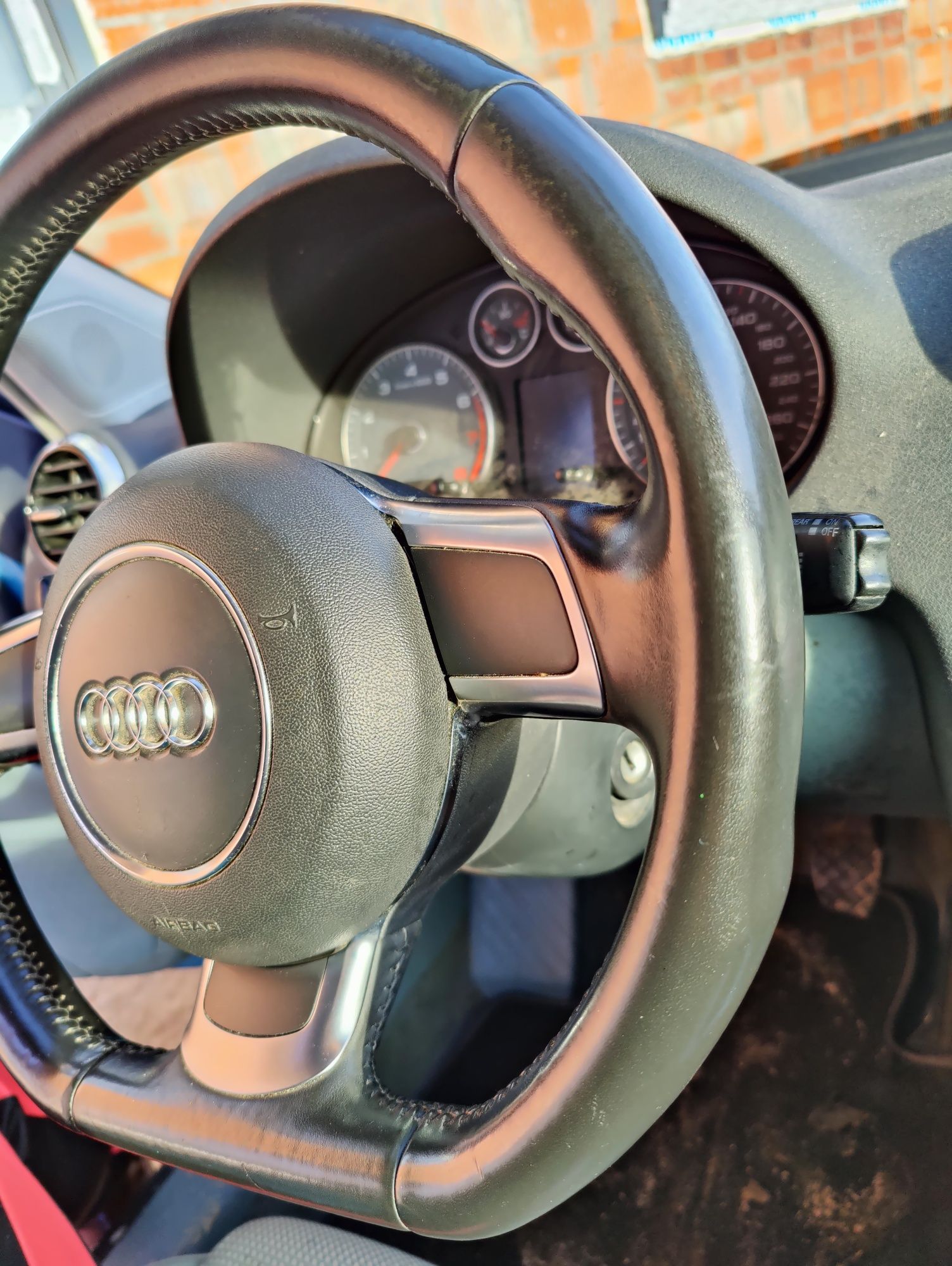 Kierownica ścięta airbag Audi a3 8p lift
