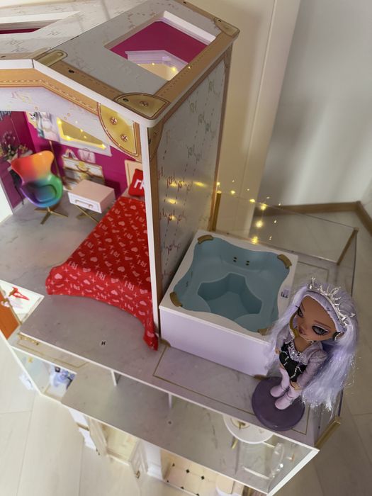 Rainbow High Willa Domek Drewniany - odbiór Olsztyn