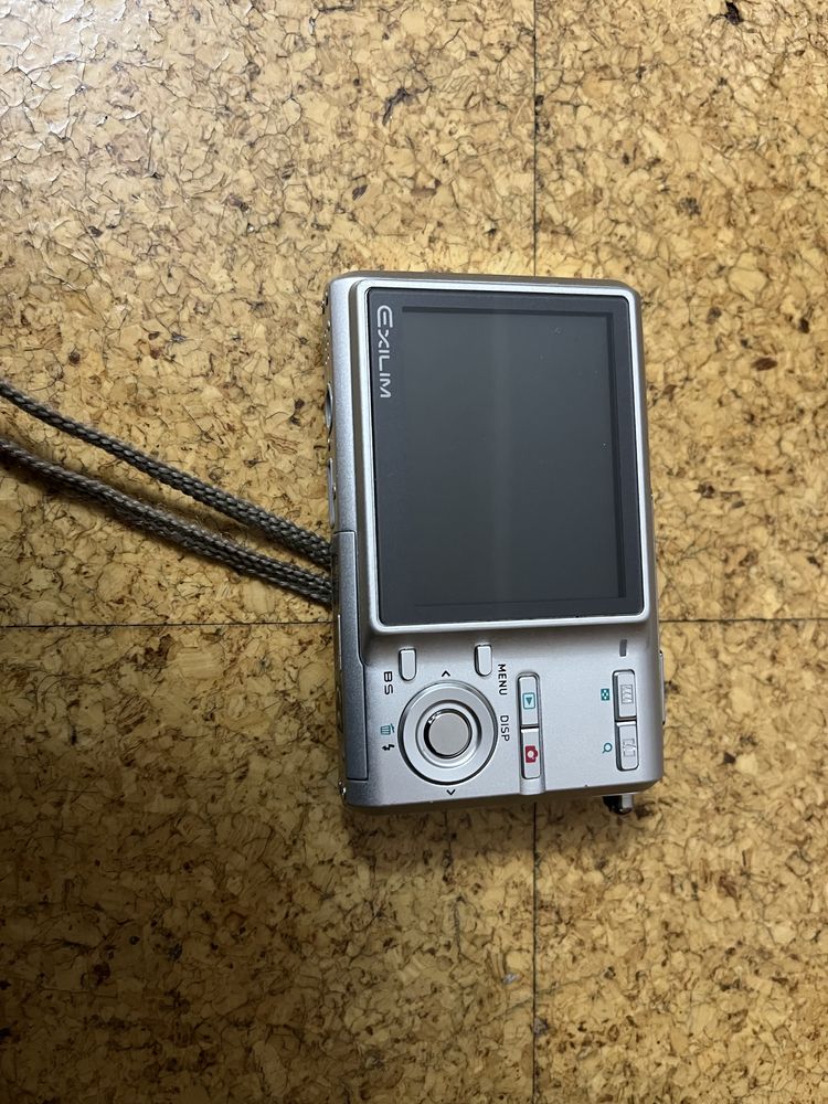 Maquina casio exilim 6.0 mega pixels