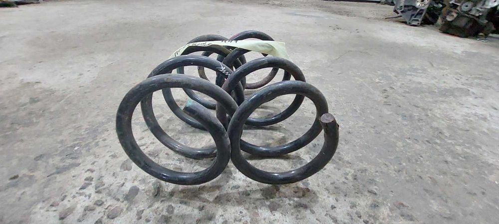 Передние пружины на Opel Vivaro