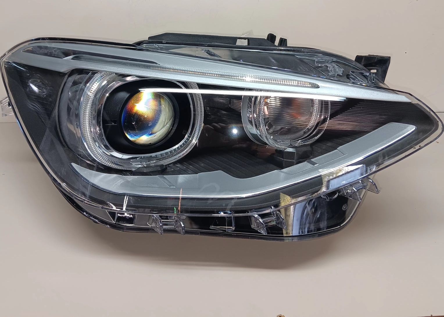 Lampa przód prawa bmw f20 f21 xenon skretny