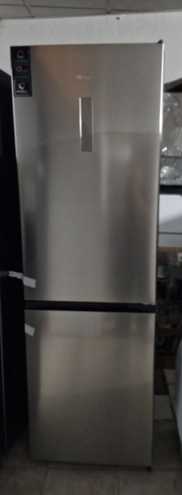 Frigorífico combinado hisense  inox
