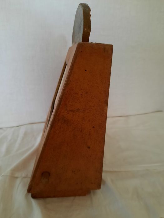 Caixa de furos para chocolates CEL Lda