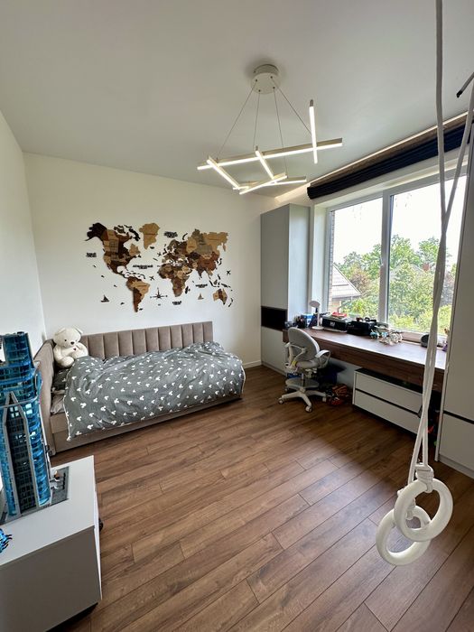 Повністю АВТОНОМНИЙ Дизайнерський будинок в закритому КМ біля Києва !