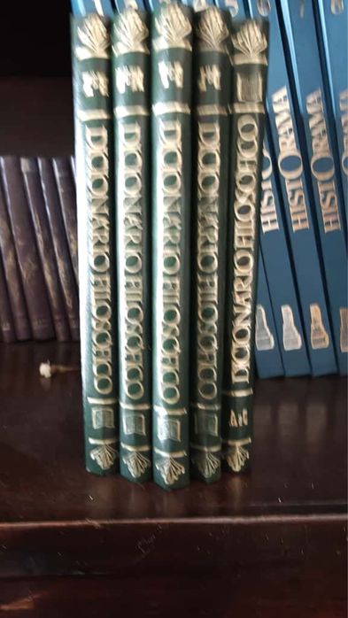 Livros diversos de capa dura
