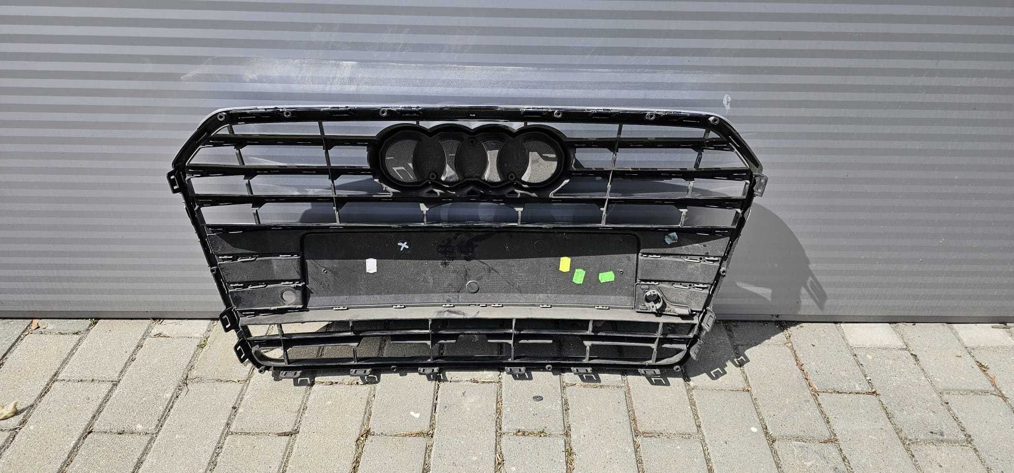 AUDI A6 C7 11-grill czarny połysk