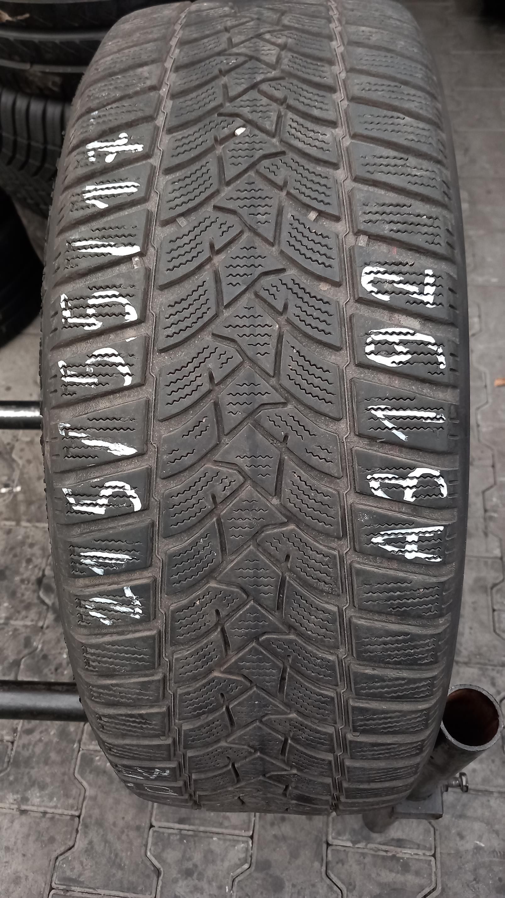 215/55/17 Dunlop Winter Sport 5 98V